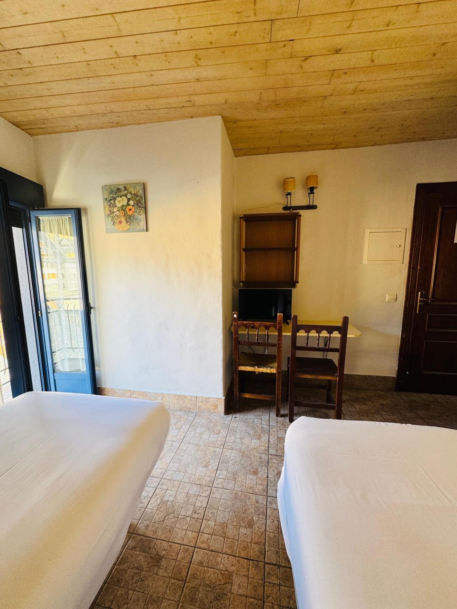 Hostal Nau Pradets Веля Екстериор снимка